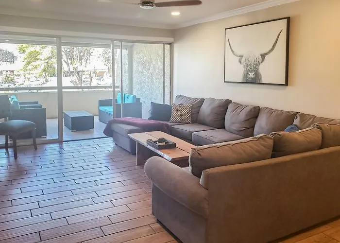 1 Mi To Old Town: Family W/ Pool & Balcony * Scottsdale