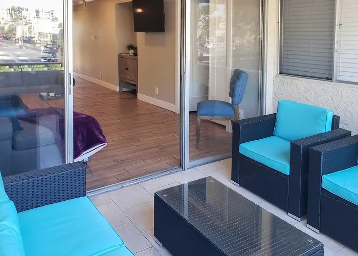 Holiday home 1 Mi To Old Town: Family W/ Pool & Balcony